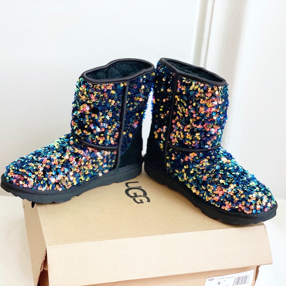 SOLD UGG Classic II Stellar Sequin Boot Youth 6 - Picture 3 of 8